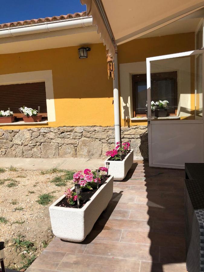 Casa Rural Los 7 Pinos De Gredos Navarredonda de Gredos Eksteriør bilde