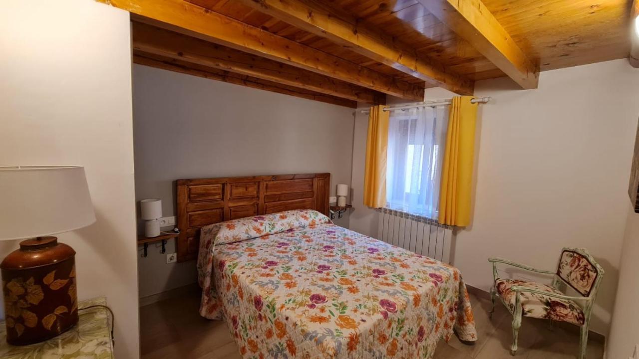 Casa Rural Los 7 Pinos De Gredos Navarredonda de Gredos Eksteriør bilde